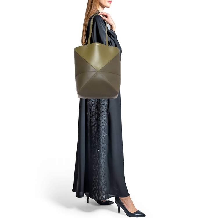 Pre Owned Loewe Green Leather Medium Puzzle Fold Tote