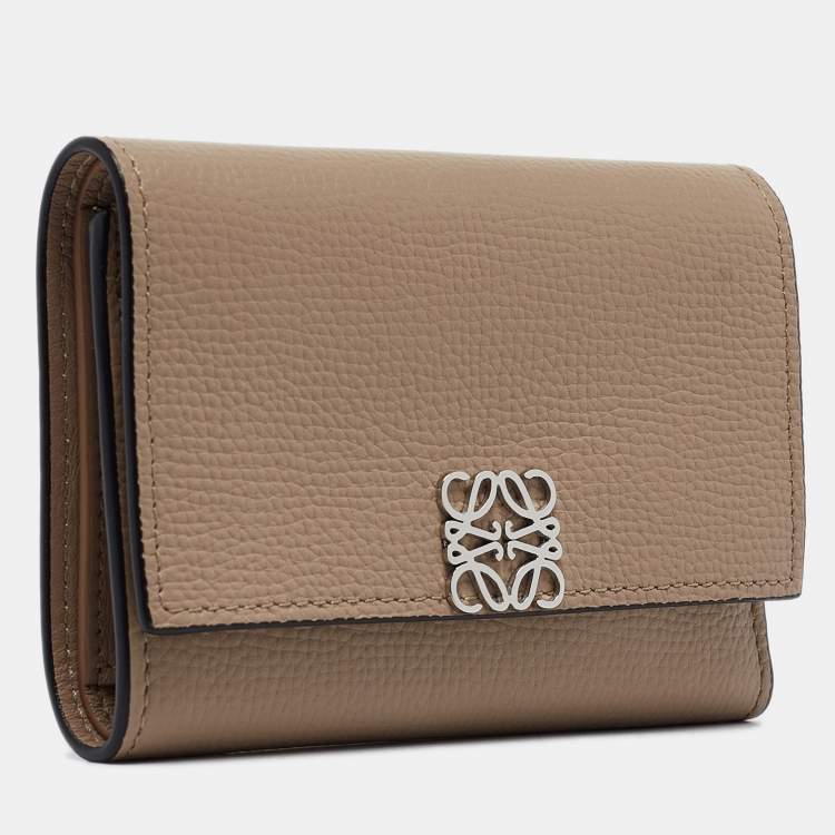 Pre Owned Loewe Beige Leather Anagram Trifold Wallet