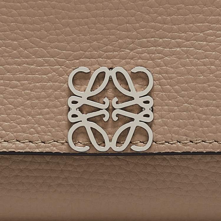 Pre Owned Loewe Beige Leather Anagram Trifold Wallet