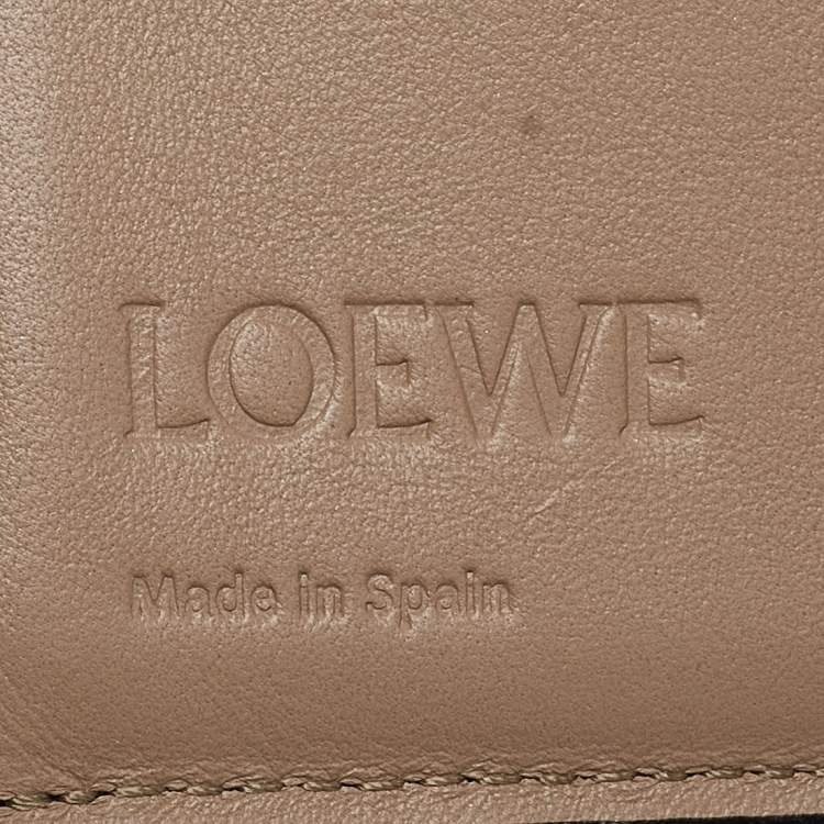 Pre Owned Loewe Beige Leather Anagram Trifold Wallet