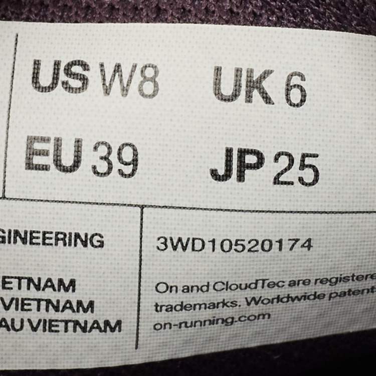 Pre Owned Loewe X On Cloudventure Size 39 Two Tone Canvas Lace Up Sneakers