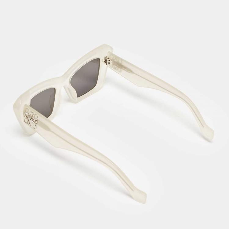 Pre Owned Loewe White/Black LW400361 Anagram Cat Eye Sunglasses