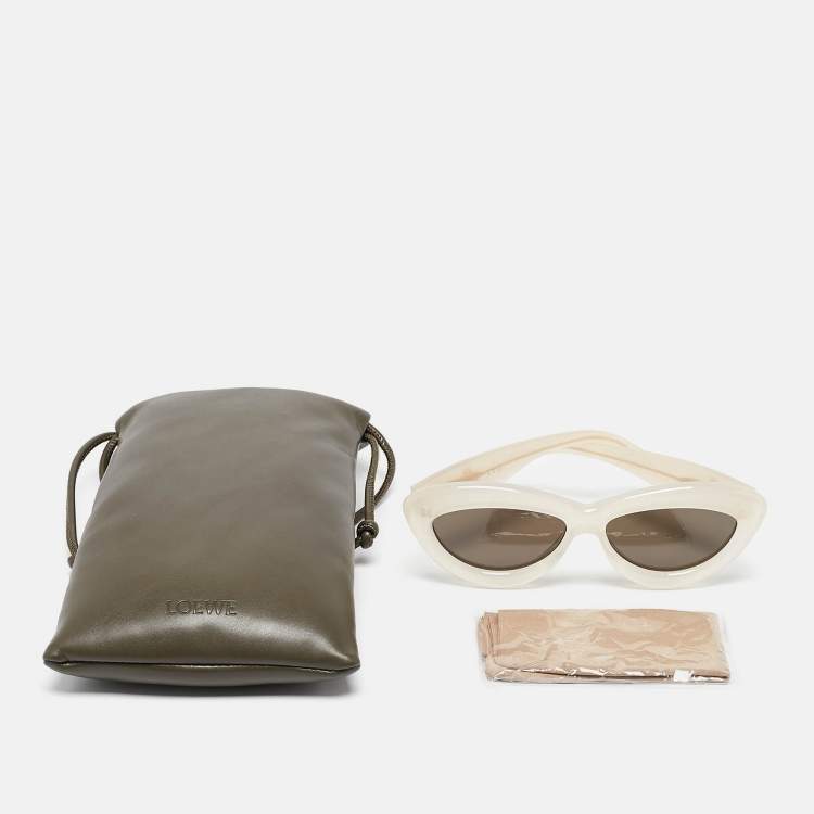 Pre Owned Loewe Off White/Black LW40096I Curvy Cat Eye Sunglasses