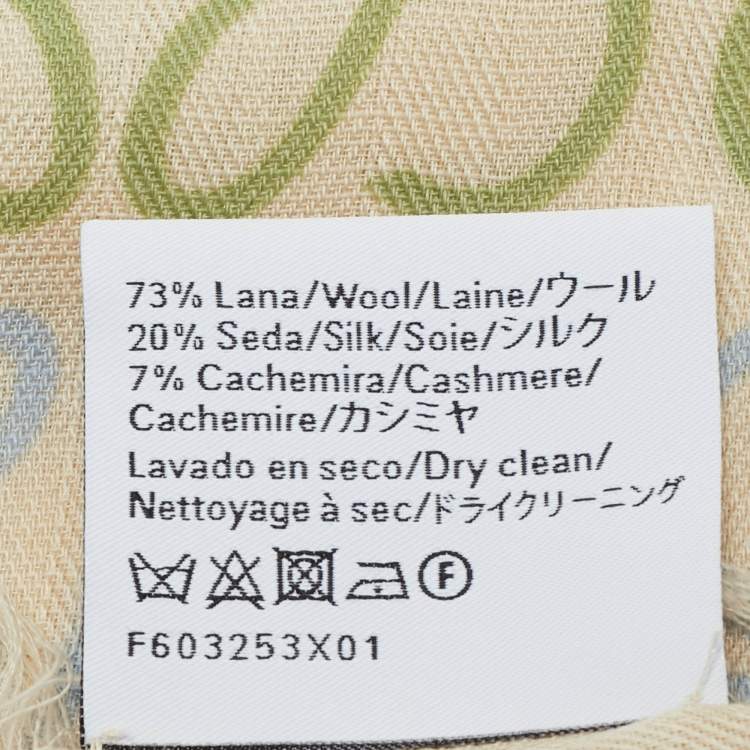 Pre Owned Loewe Cream Anagram Wool Scarf