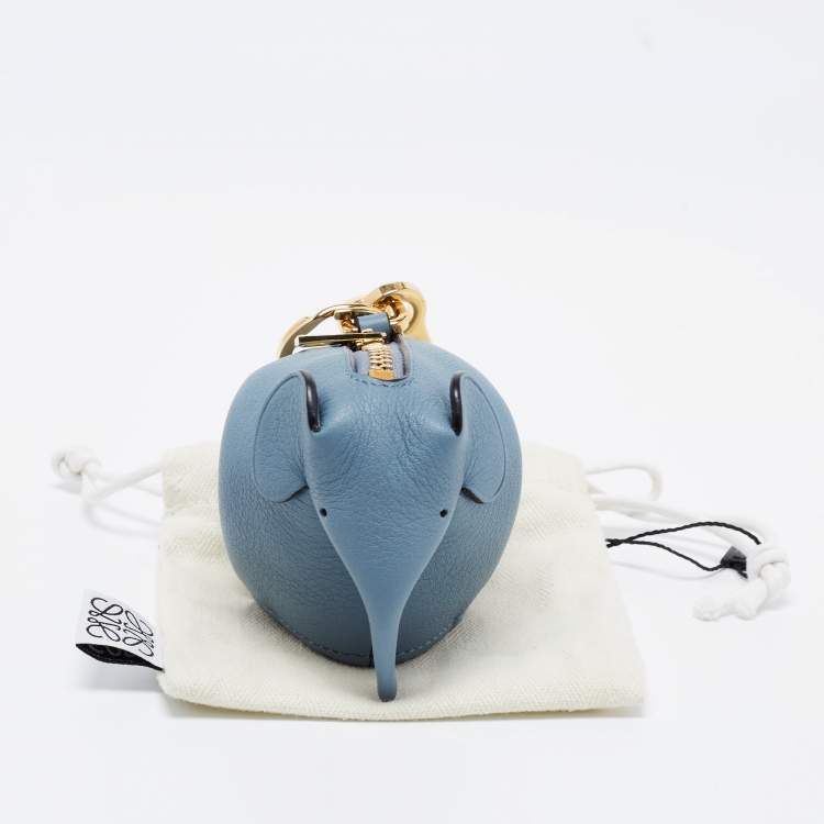 مملوكة مسبقًا Loewe Blue Leather Elephant Purse Bag Charm