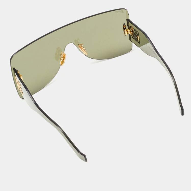 Pre Owned Loewe Green LW40093U Shield Sunglasses 