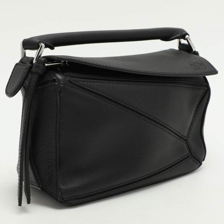 Pre Owned Loewe Black Leather Mini Puzzle Shoulder Bag