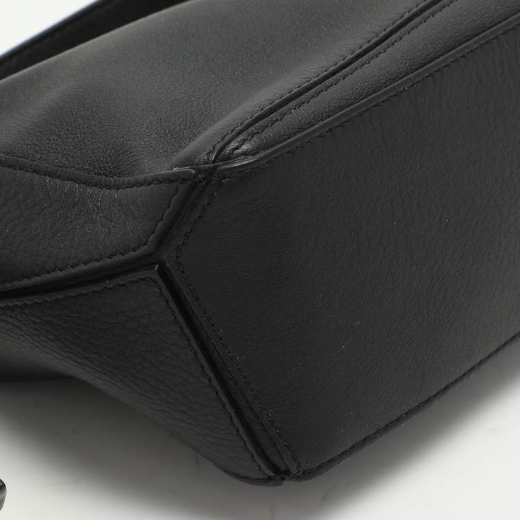 Pre Owned Loewe Black Leather Mini Puzzle Shoulder Bag