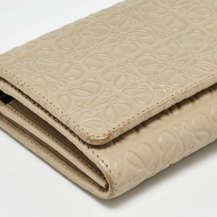 Pre Owned Loewe Beige Signature Embossed Leather Compact Wallet
