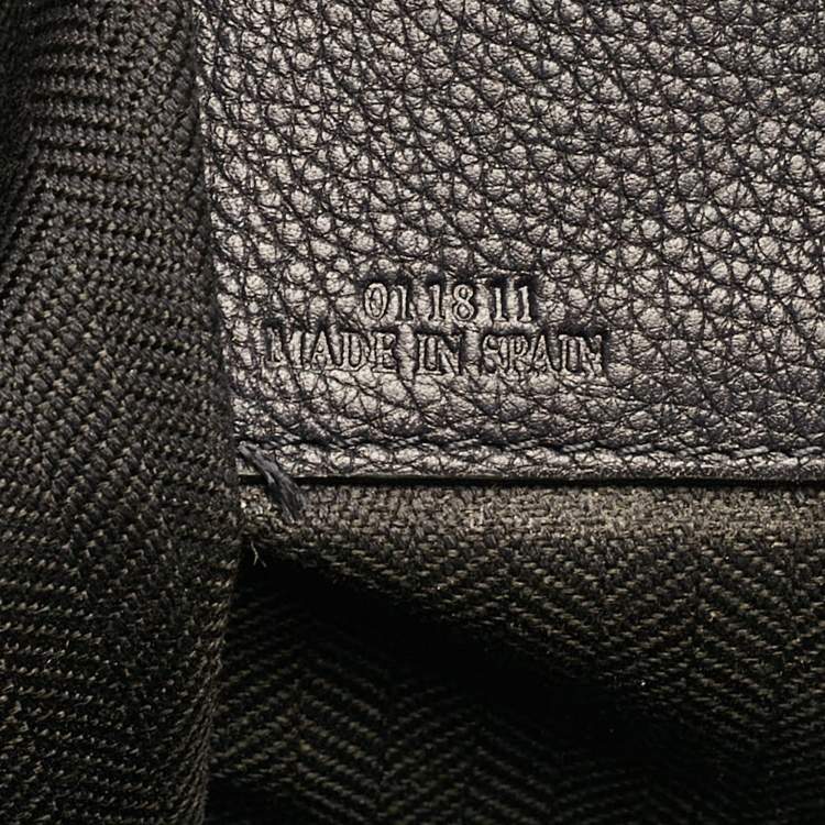Pre Owned Loewe Black Leather Small Hammock Bag