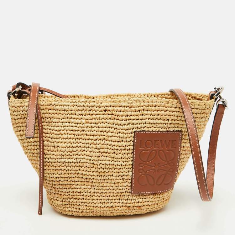 Pre Owned Loewe Beige/Tan Woven Raffia and Leather Slit Pochette Bag