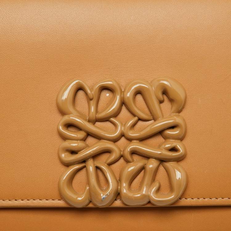 مملوكة مسبقًا Loewe Light Brown Leather Goya Logo Flap Shoulder Bag