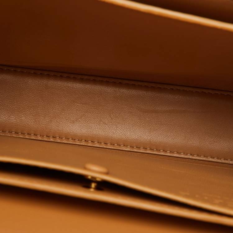 مملوكة مسبقًا Loewe Light Brown Leather Goya Logo Flap Shoulder Bag