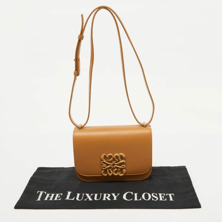 مملوكة مسبقًا Loewe Light Brown Leather Goya Logo Flap Shoulder Bag