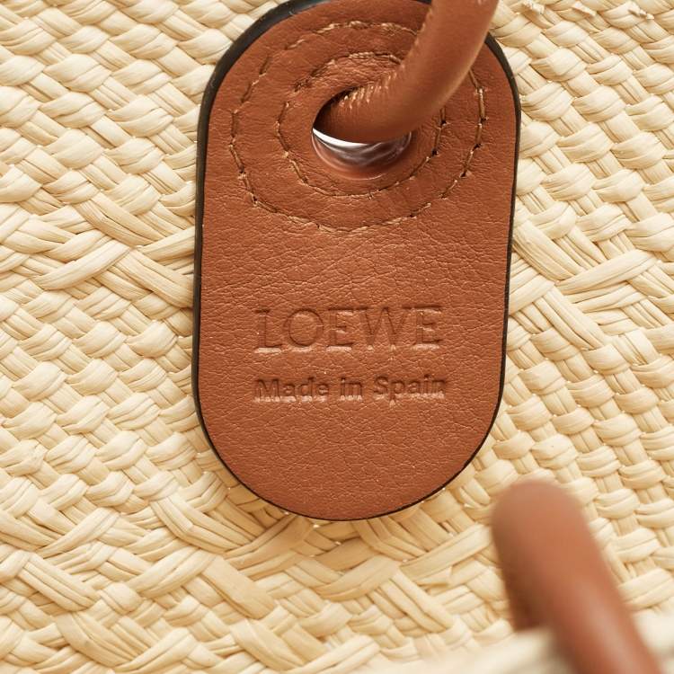 Pre Owned Loewe Cream/Brown Woven Raffi and Leather Small Anagram Basket Bag