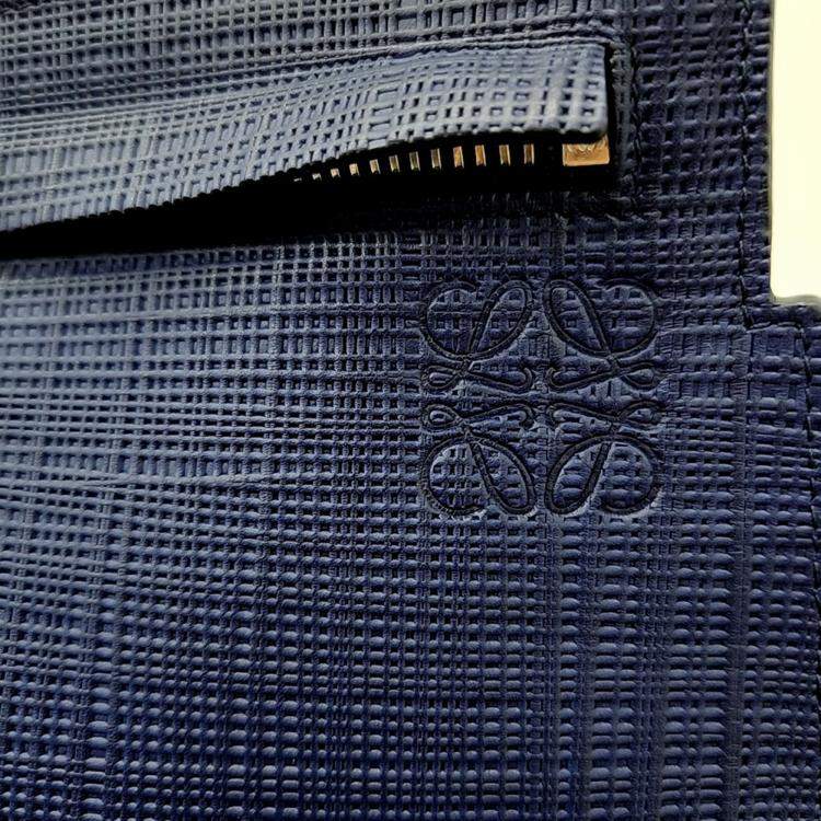 Pre Owned Loewe Blue Leather clutch