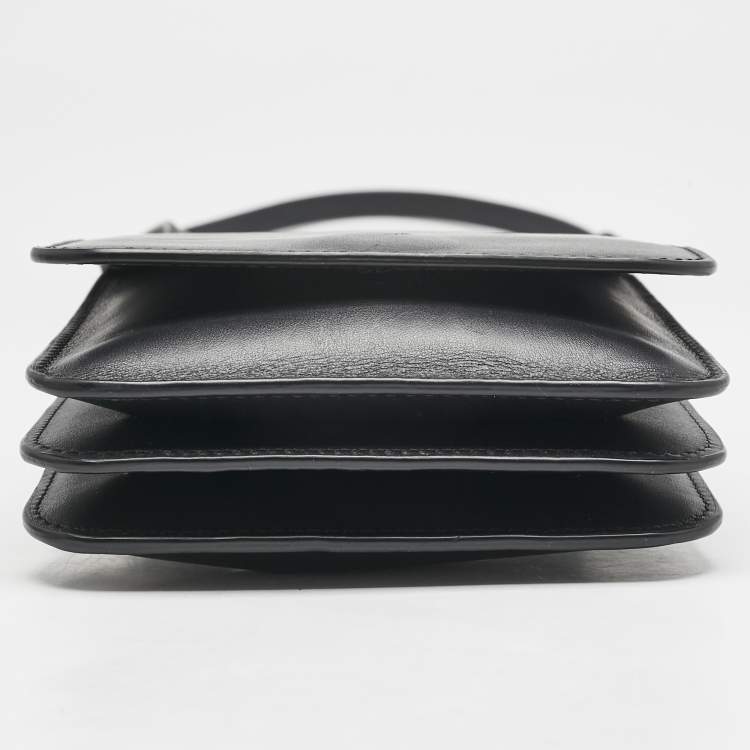 Pre Owned Loewe Black Leather Gusset Crossbody Bag