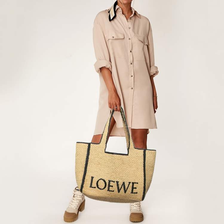 Pre Owned Loewe Beige/Black Woven Raffia Large Font Tote
