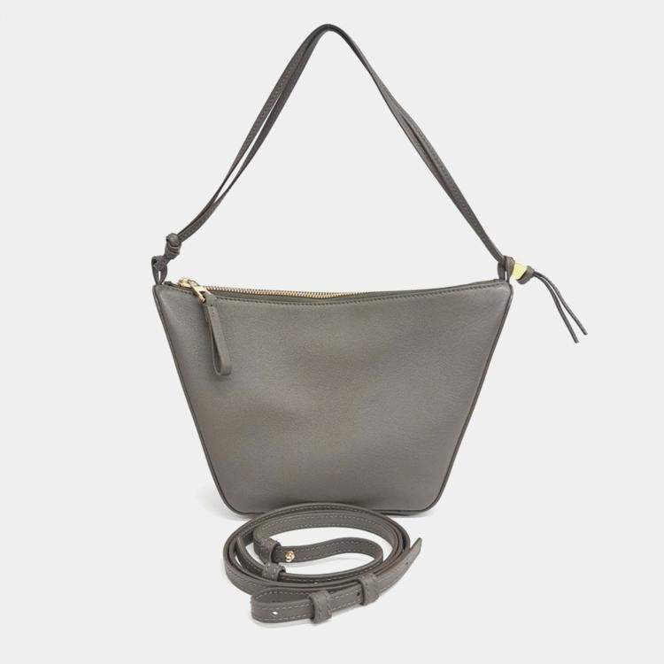 ショルダーバッグ・ポシェット LOEWE HAMMOCK HOBO BAG MINI BROWN Mini Hammock Hobo in raffia and calfskin Brown - LOEWE