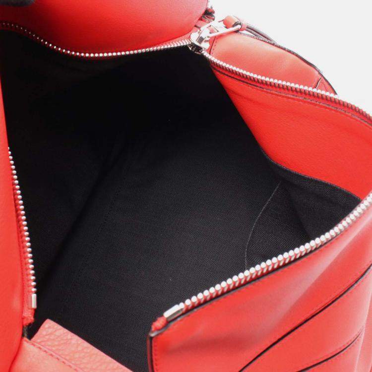 مملوكة مسبقًا Loewe Red Large Calfskin Puzzle Satchel