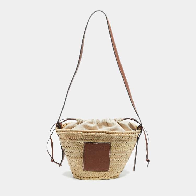 Pre Owned Loewe Brown/Cream Woven Raffia and Leather Drawstring Basket Bag