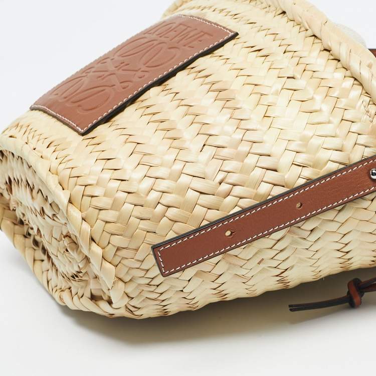 Pre Owned Loewe Brown/Cream Woven Raffia and Leather Drawstring Basket Bag