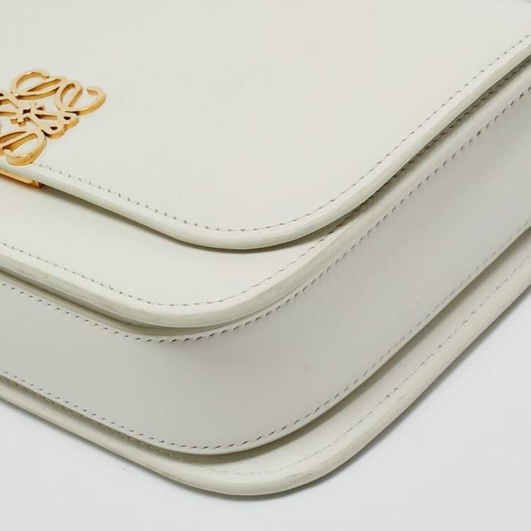 مملوكة مسبقًا Loewe White Leather Goya Shoulder Bag