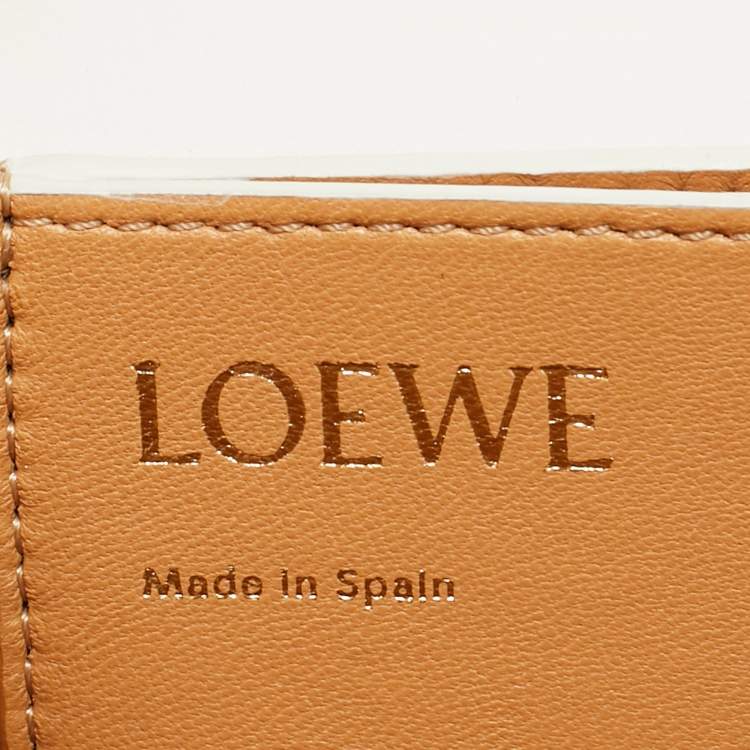 مملوكة مسبقًا Loewe White Leather Goya Shoulder Bag