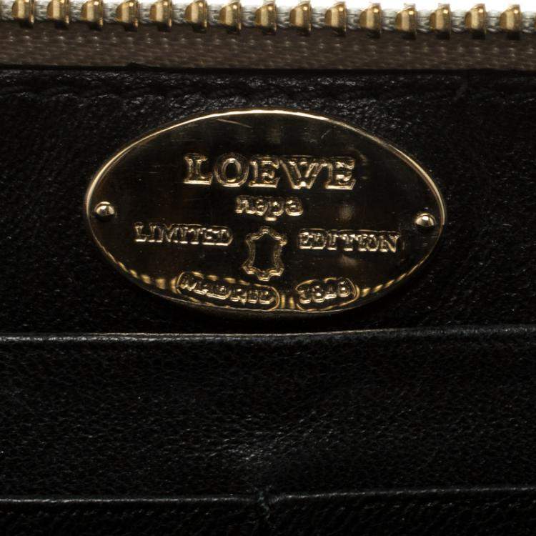 Pre Owned Loewe Off White Printed Leather Zip Around Continental Wallet