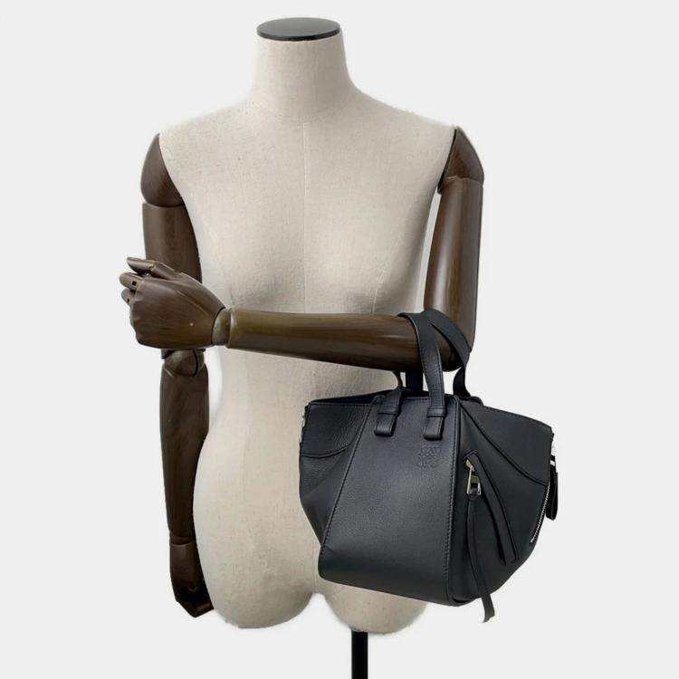 Pre Owned Loewe Hammock Black Leather Size Compact