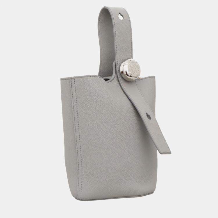 Pre Owned Mini Pebble Leather Bucket Crossbody Bag