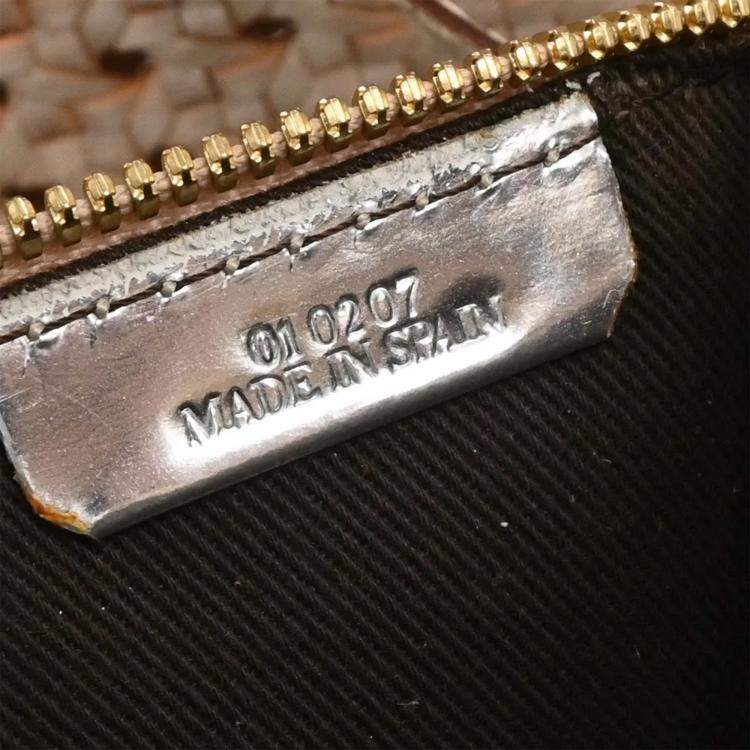 مملوكة مسبقًا Loewe Silver Leather Amazona 36 Handbag
