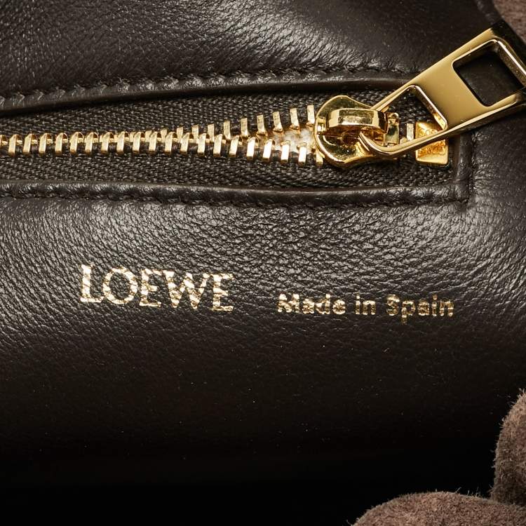 Pre Owned Loewe Squeeze Small Choco Brown Leather Shoulder Bag