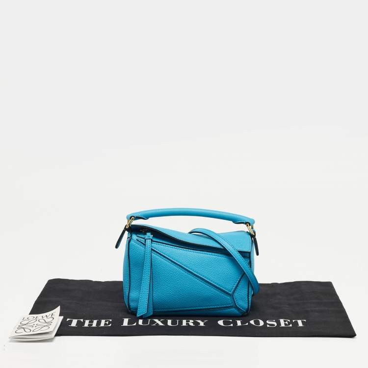 مملوكة مسبقًا Loewe Puzzle Mini Blue Leather Shoulder Bag