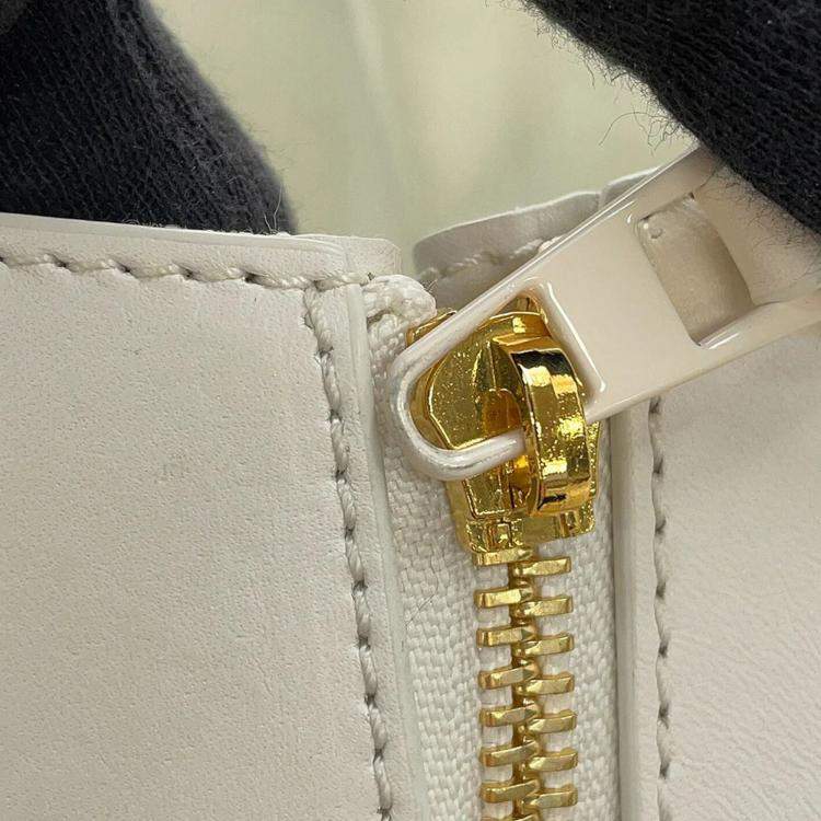 Pre Owned Loewe Hammock Compact White Glaze Satin Calf Leather