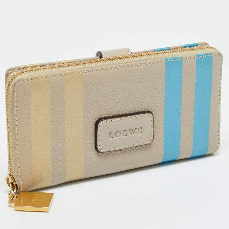 مملوكة مسبقًا Loewe Stripe Beige Leather Zip Continental Wallet
