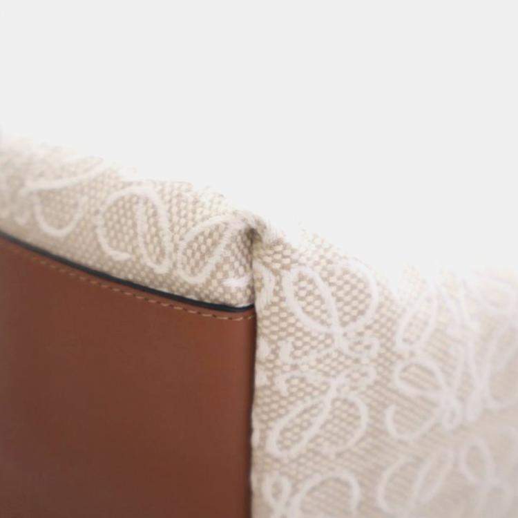 Pre Owned Loewe Canvas Cubi Anagram Bag