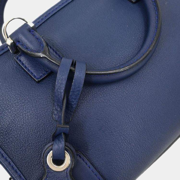 مملوكة مسبقًا Loewe Amazona 23 Navy Calfskin Leather Top Handle Bag