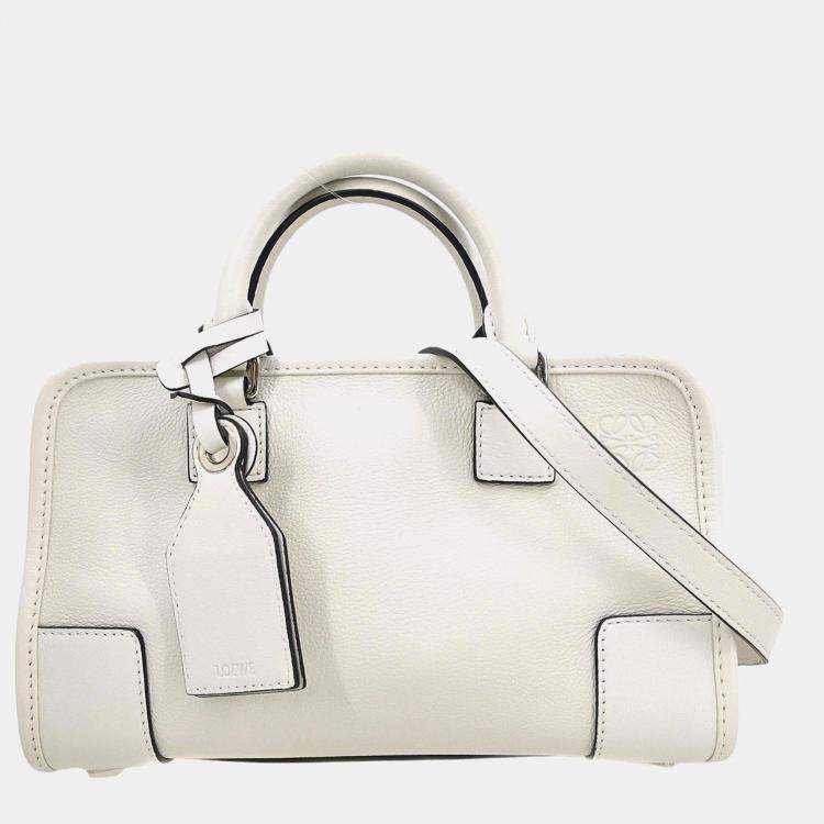مملوكة مسبقًا Loewe Amazona 23 White Calfskin Leather Top Handle Bag