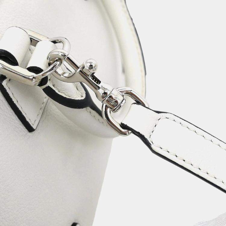 مملوكة مسبقًا Loewe Amazona 23 White Calfskin Leather Top Handle Bag