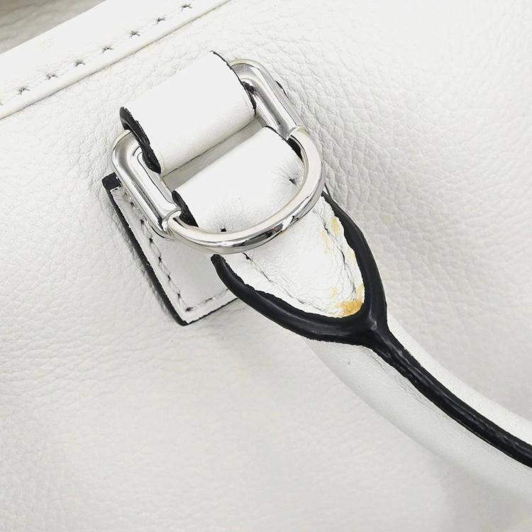 مملوكة مسبقًا Loewe Amazona 23 White Calfskin Leather Top Handle Bag