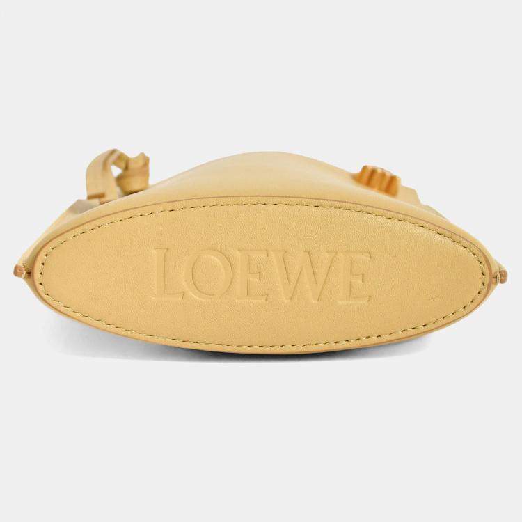 Pre Owned Loewe Beige Pebble Leather 'Dice' Crossbody Bag