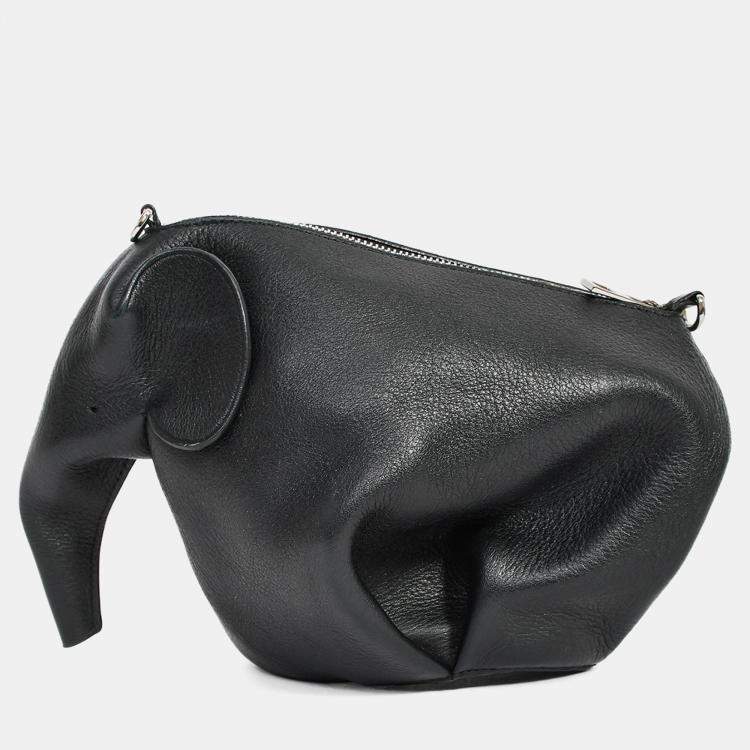 مملوكة مسبقًا Loewe Black Leather Elephant Bag with Strap