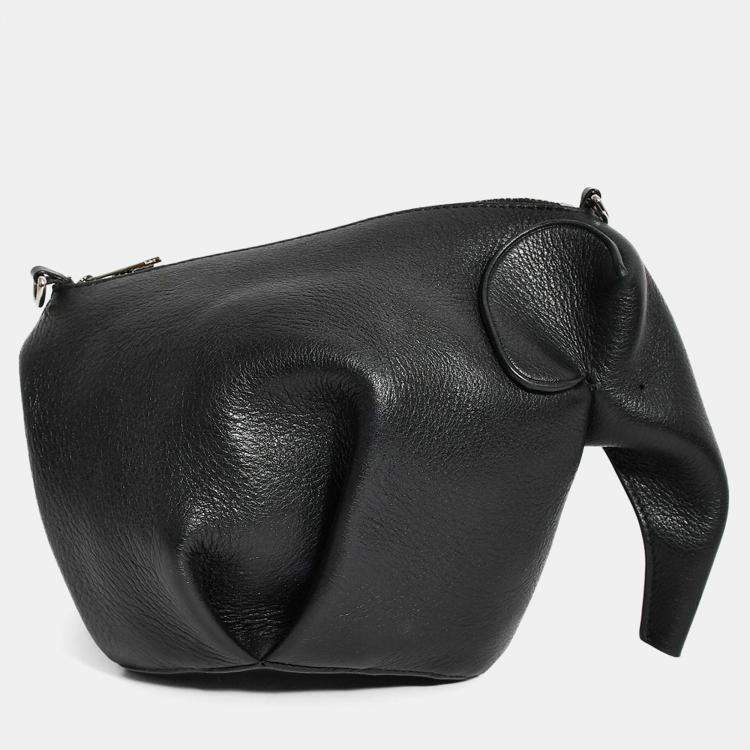 مملوكة مسبقًا Loewe Black Leather Elephant Bag with Strap
