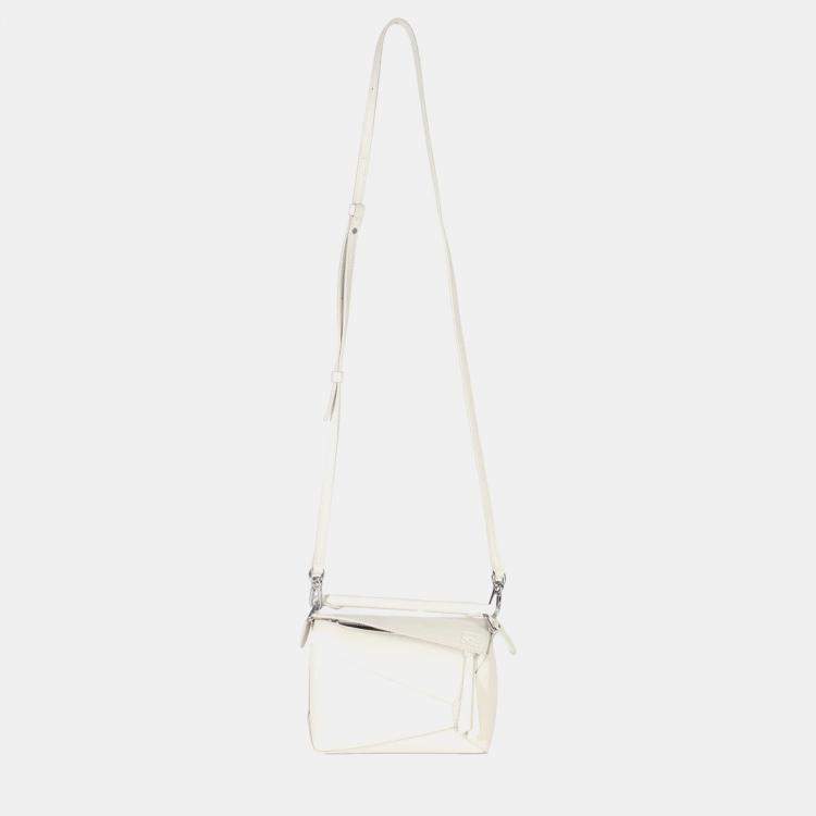 مملوكة مسبقًا Loewe Sand Grained Calfskin Mini Puzzle Edge Bag