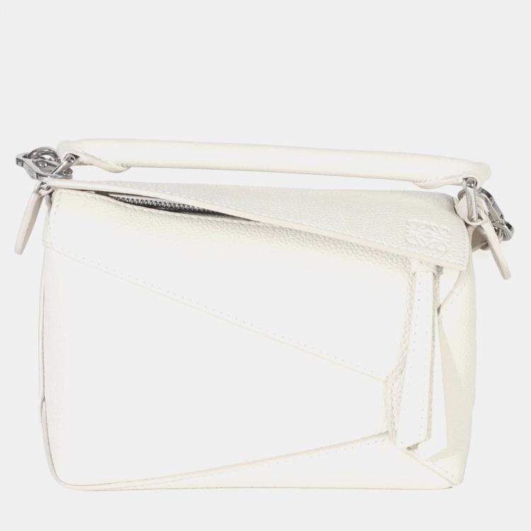مملوكة مسبقًا Loewe Sand Grained Calfskin Mini Puzzle Edge Bag