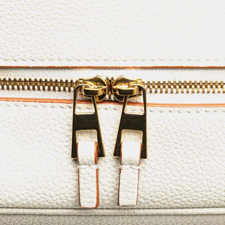 Pre Owned Loewe White Leather Amazona Square 19