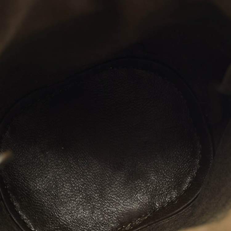 Pre Owned Loewe Anagram Cut Out Olive Green Leather Bucket Bag