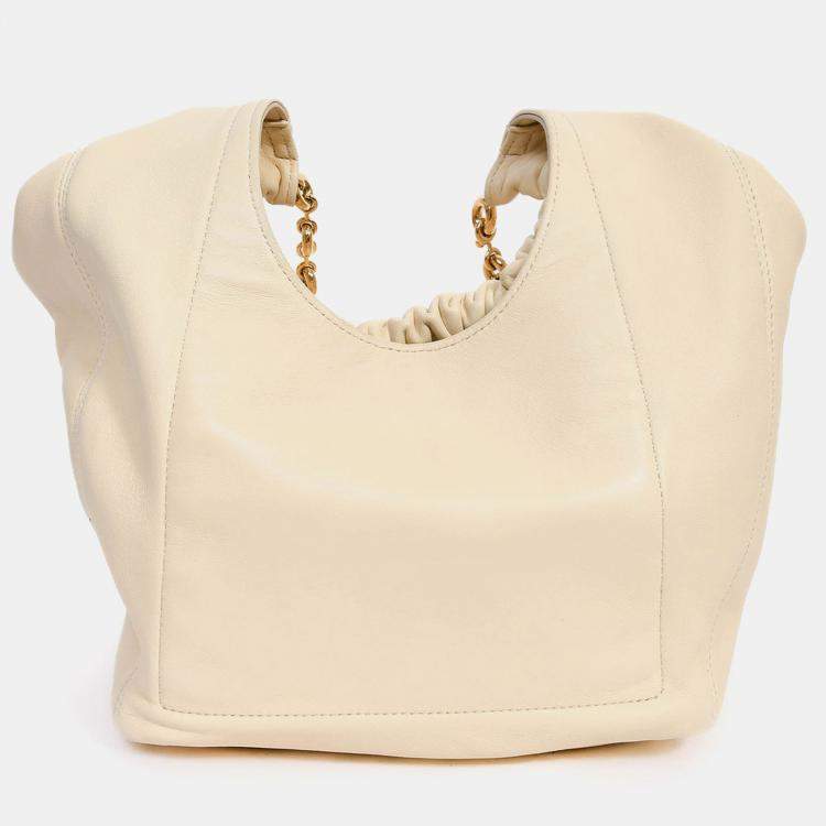 Pre Owned Loewe Cream Leather Squeeze Small Chain Shoulder Bag