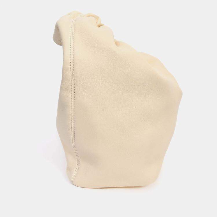 Pre Owned Loewe Cream Leather Squeeze Small Chain Shoulder Bag